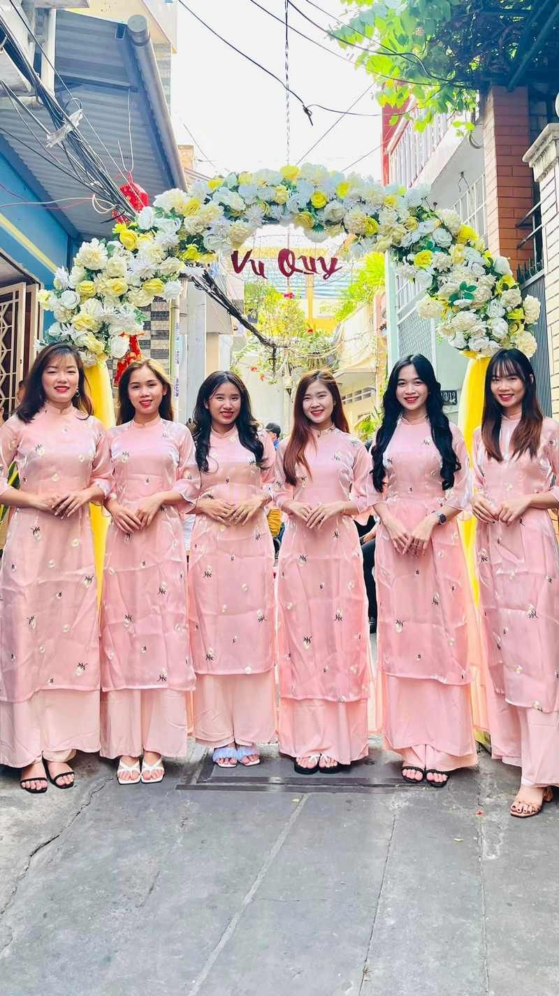 Áo dài hồng - Quần hồng đậm