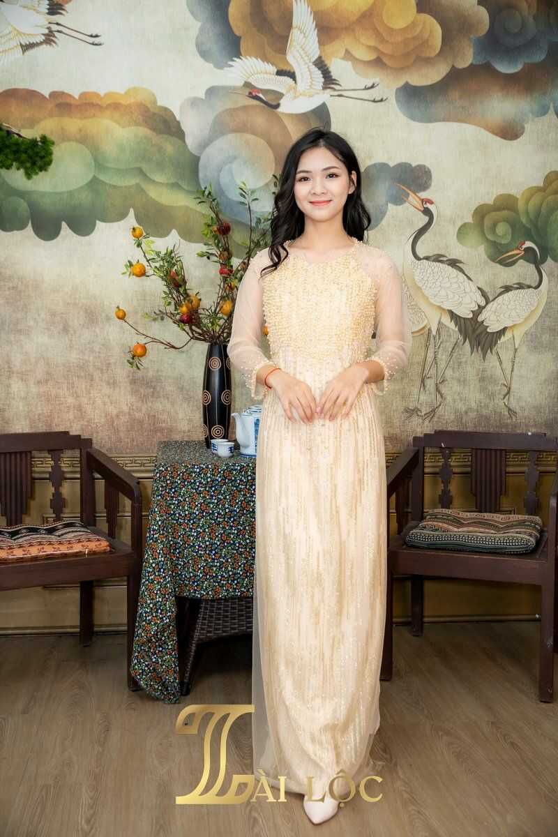 Mẫu áo dài dạ hội bà sui sang trọng
