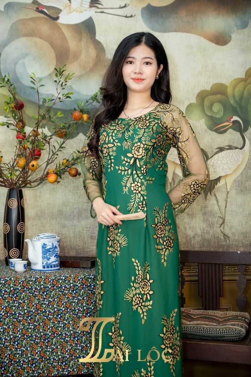 Mẫu áo dài bà sui màu xanh lá ren