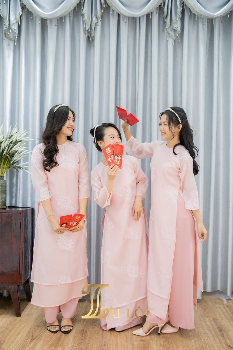 Áo Dài Bưng Quả Hồng Tím Trơn