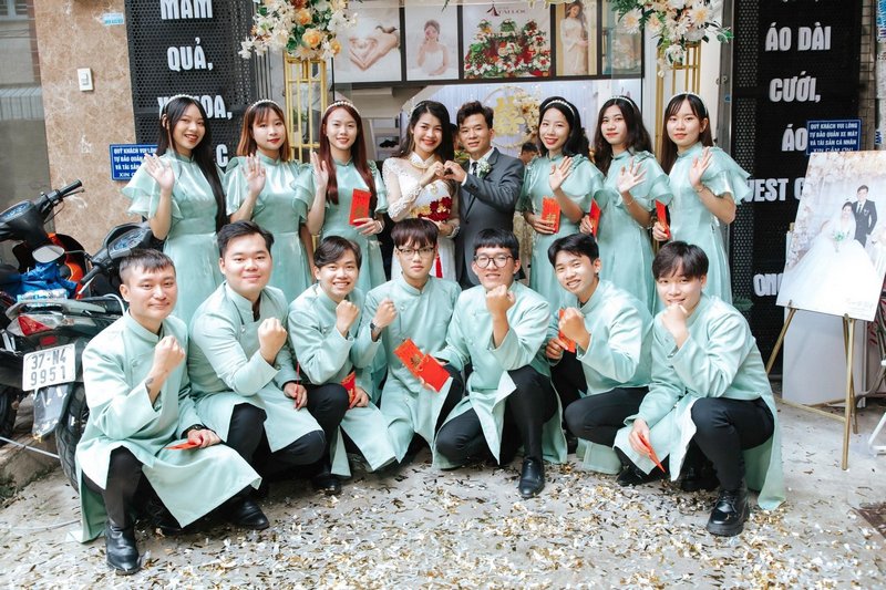 Áo Dài Bê Tráp Quả Cưới Màu Xanh