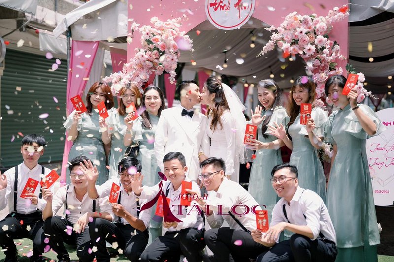 Lý Do Áo Vest Nam Tại Tài Lộc Cưới Được Ưa Chuộng Hơn So Với Nơi Khác