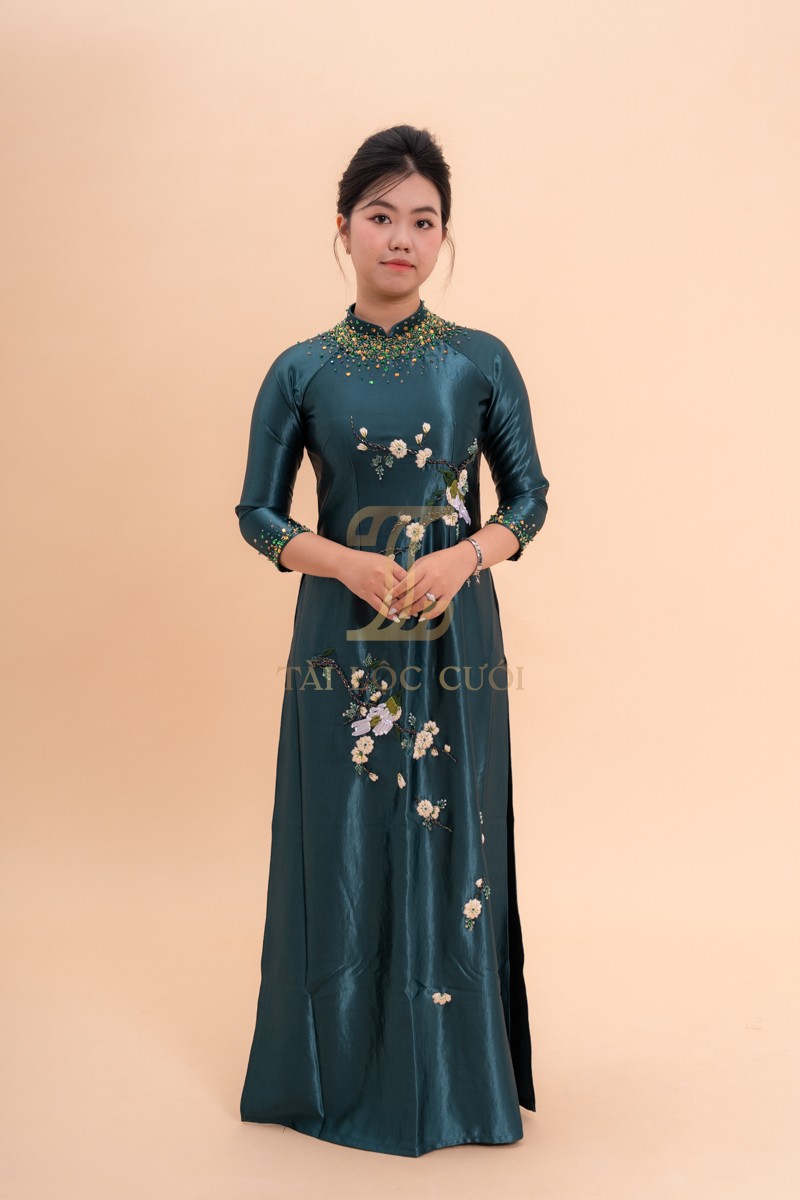 Đơn vị cho thuê áo dài bà sui uy tín tại HCM Đơn vị cho thuê áo dài bà sui uy tín tại HCM